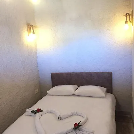 Uerguep Stone House Hotel *