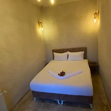 Uerguep Stone House Hotel